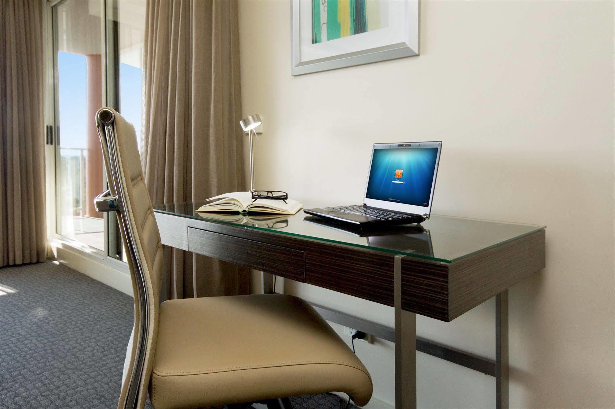 Pacific Suites Канберра Екстер'єр фото
