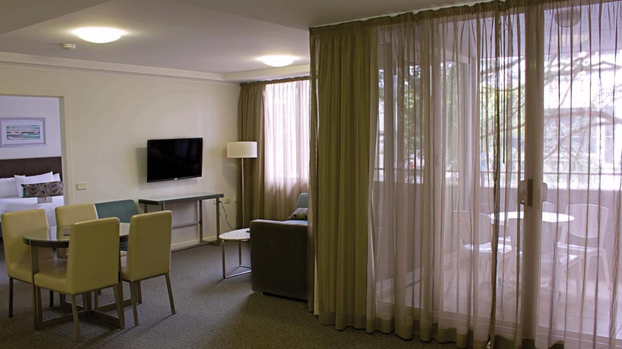 Pacific Suites Канберра Екстер'єр фото